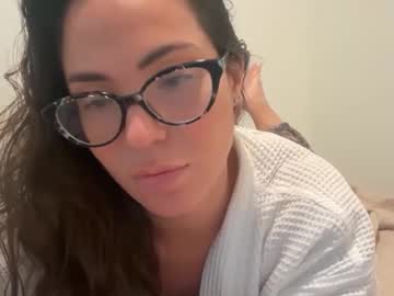 pollyyypocket's chat room