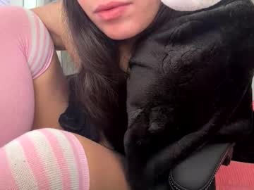 petitelatinamama's chat room