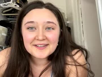 hiscommandherstage's chat room