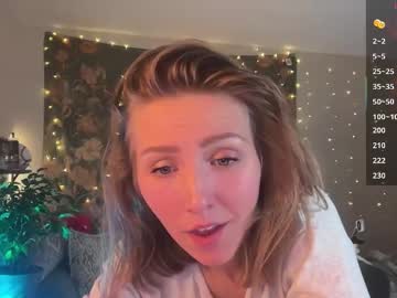 abbienextdoor's chat room