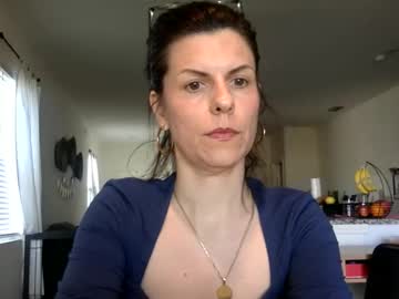 sweetriddance's chat room