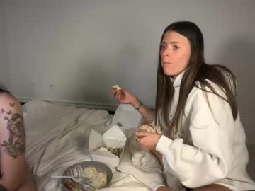 miamoorexo's chat room