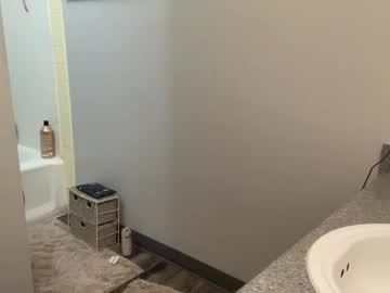 laylakitten4's chat room