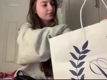 fantasyella's chat room