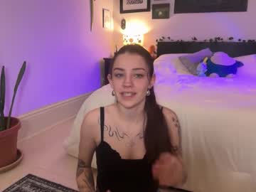 hannahtaylorr's chat room