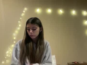 clairewalkerrr's chat room