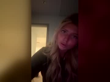 summerclarkee's chat room