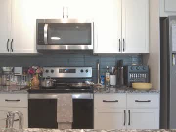 therosiecheeks's chat room