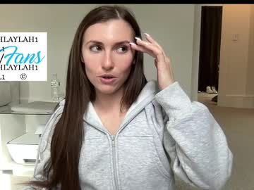 laylahlaylah1's chat room