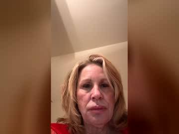 hotblondemilf1962's chat room