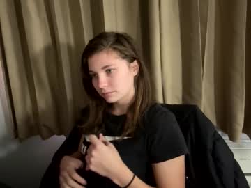 deepthroatqueen33's chat room