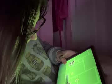 fantasyella's chat room