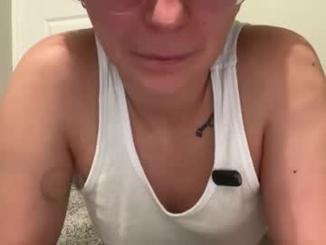 cherry7_7's chat room