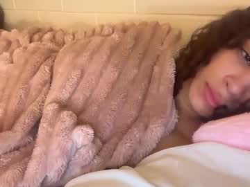 mixedmamas's chat room