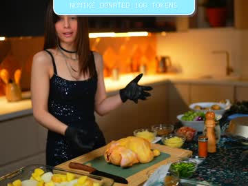 newchloe18's chat room