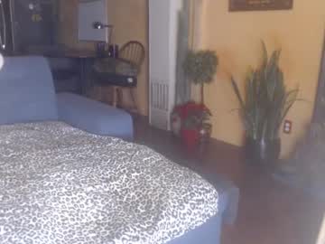 kimberlyfaysantana's chat room