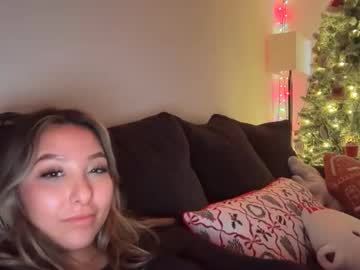 nicolelovesyou444's chat room