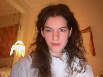 sky_lounge's chat room