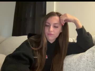 laylahlaylah1's chat room