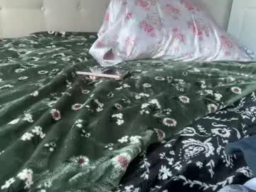 annieangel18's chat room