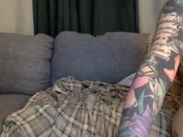 hornycouple0102's chat room