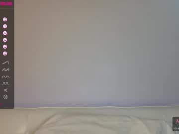 rileyandhawk's chat room