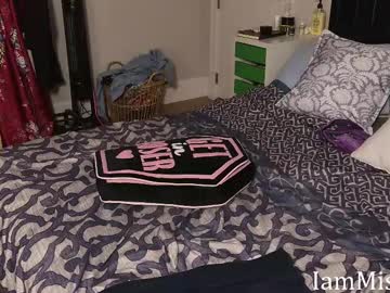 iammisstery's chat room