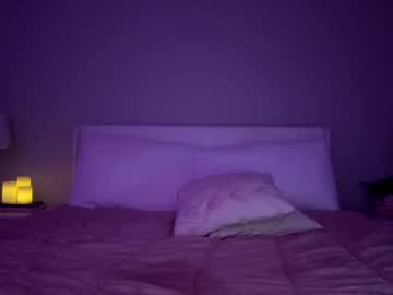 ellebby7's chat room