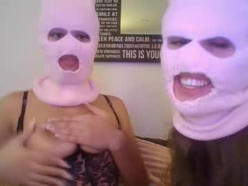 twogirlslove's chat room