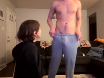 college_packing_8's chat room