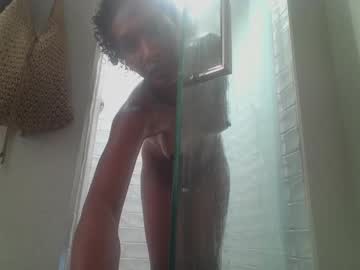 therayerevealed's chat room