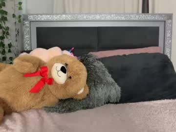 sophiasecretsx's chat room