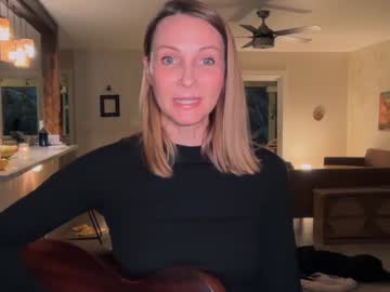 kaileeshy's chat room