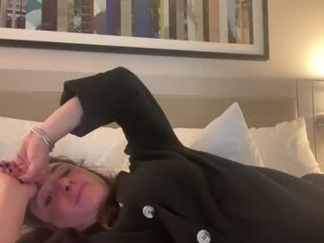 mr_mrs_glitter's chat room