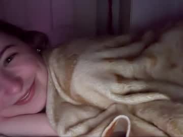 fantasyella's chat room