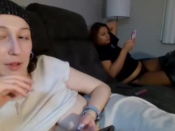 adriana318798's chat room