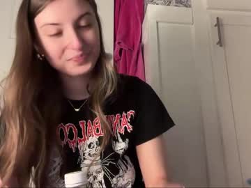 fantasyella's chat room