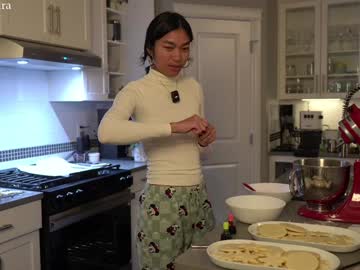 littlemiss_kira's chat room