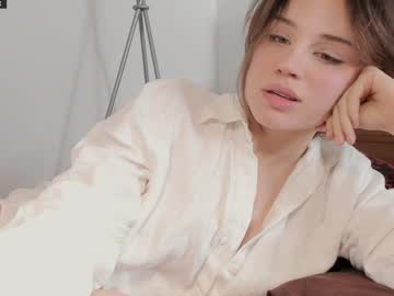 cinnabelle's chat room