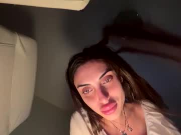 ella_ella_ella_ay's chat room