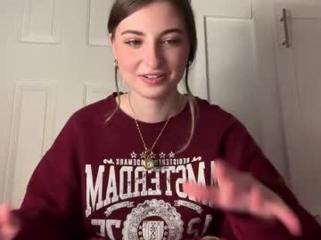 fantasyella's chat room