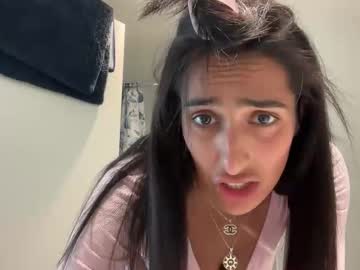 camiliakxoxo's chat room