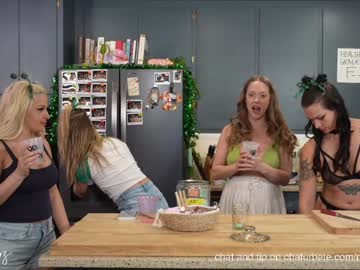 nakedbakers's chat room