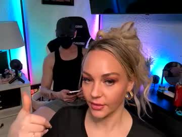 cumguzzlingskank's chat room