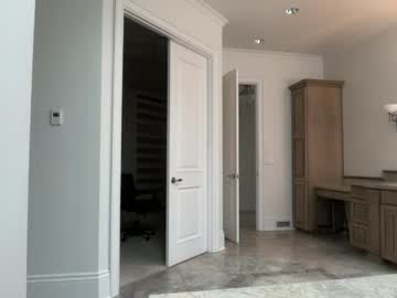 miamoorexo's chat room