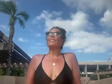 sayplsgdgrl's chat room