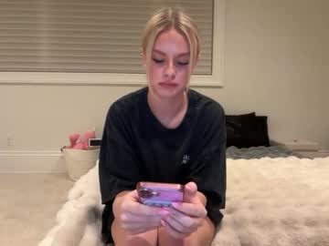 kenziesmithh's chat room