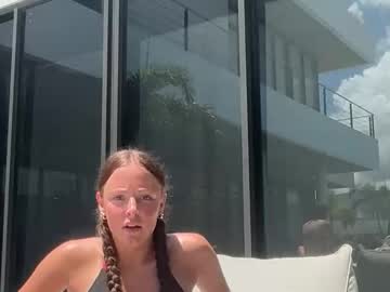 zoepriceee's chat room