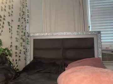 sophiasecretsx's chat room