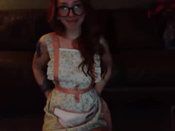 thetradwifee's chat room